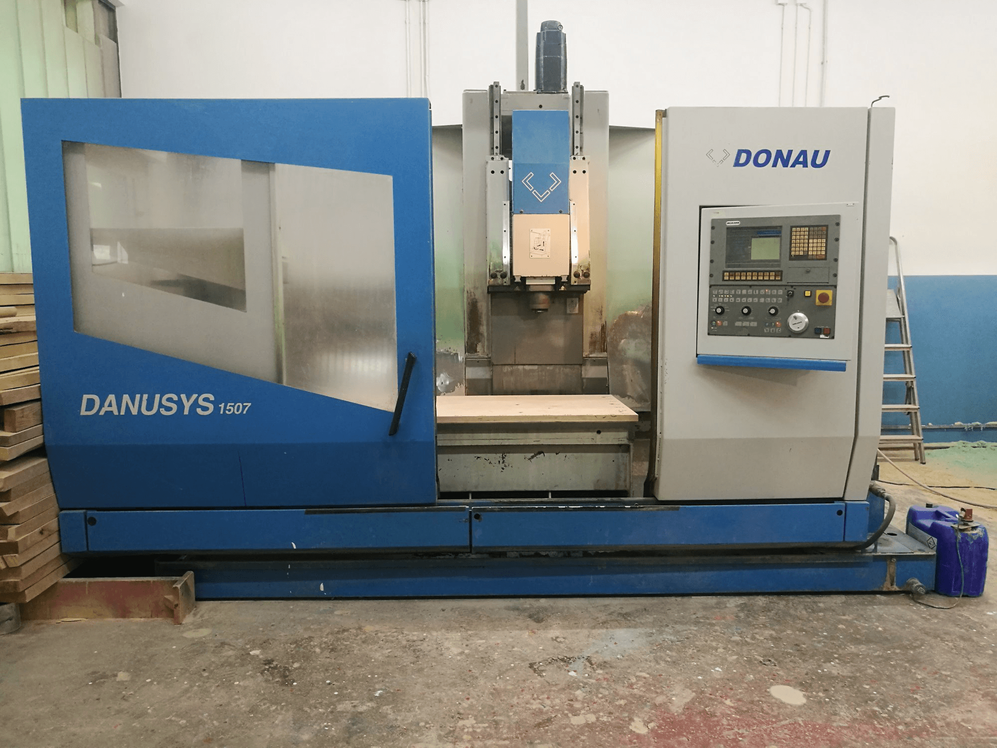 Vooraanzicht van DONAU DANUSYS 1507 machine