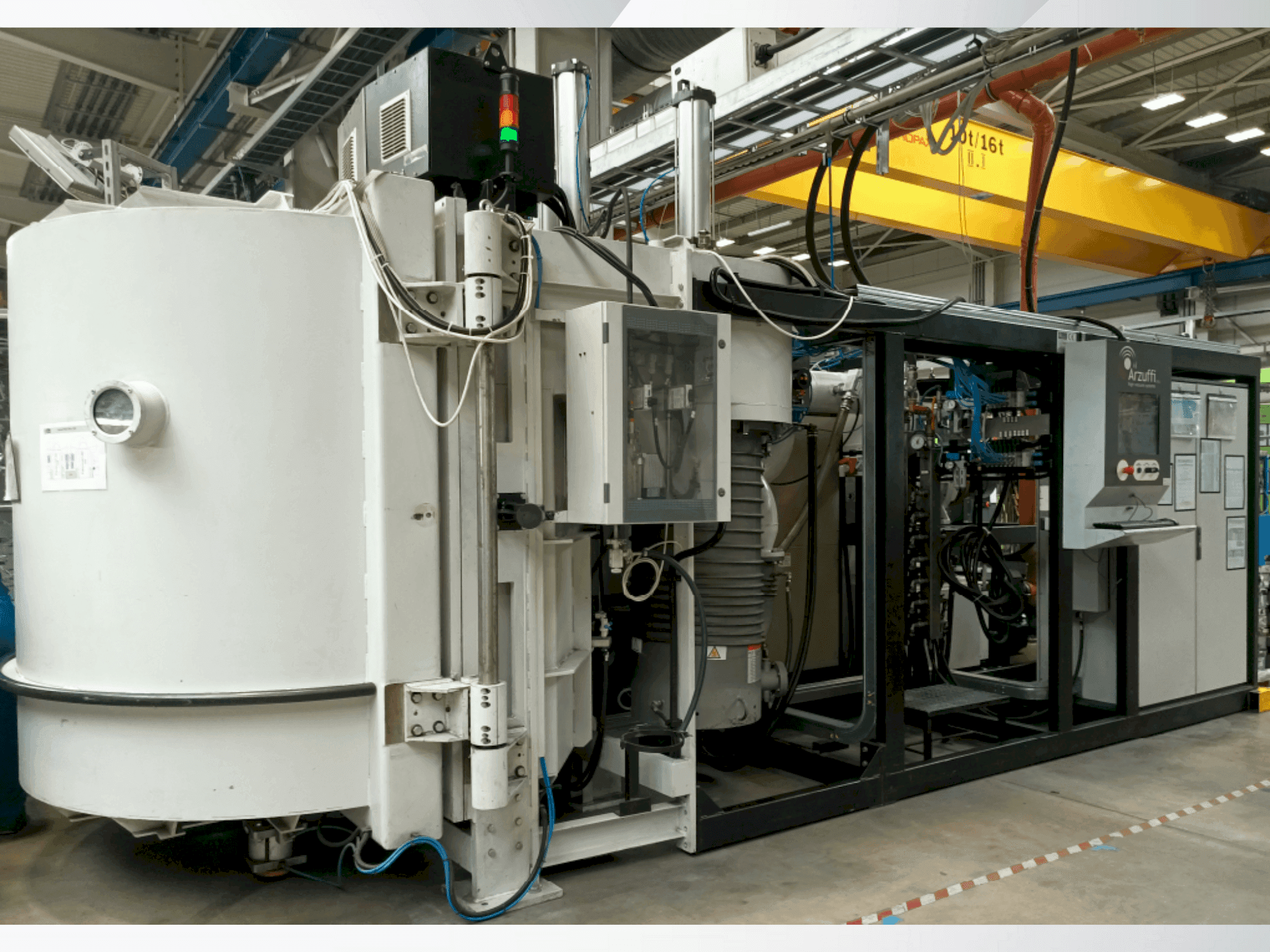 Vooraanzicht van ARZUFFI AM/KW 1DA2 1900/1800 IC MF machine