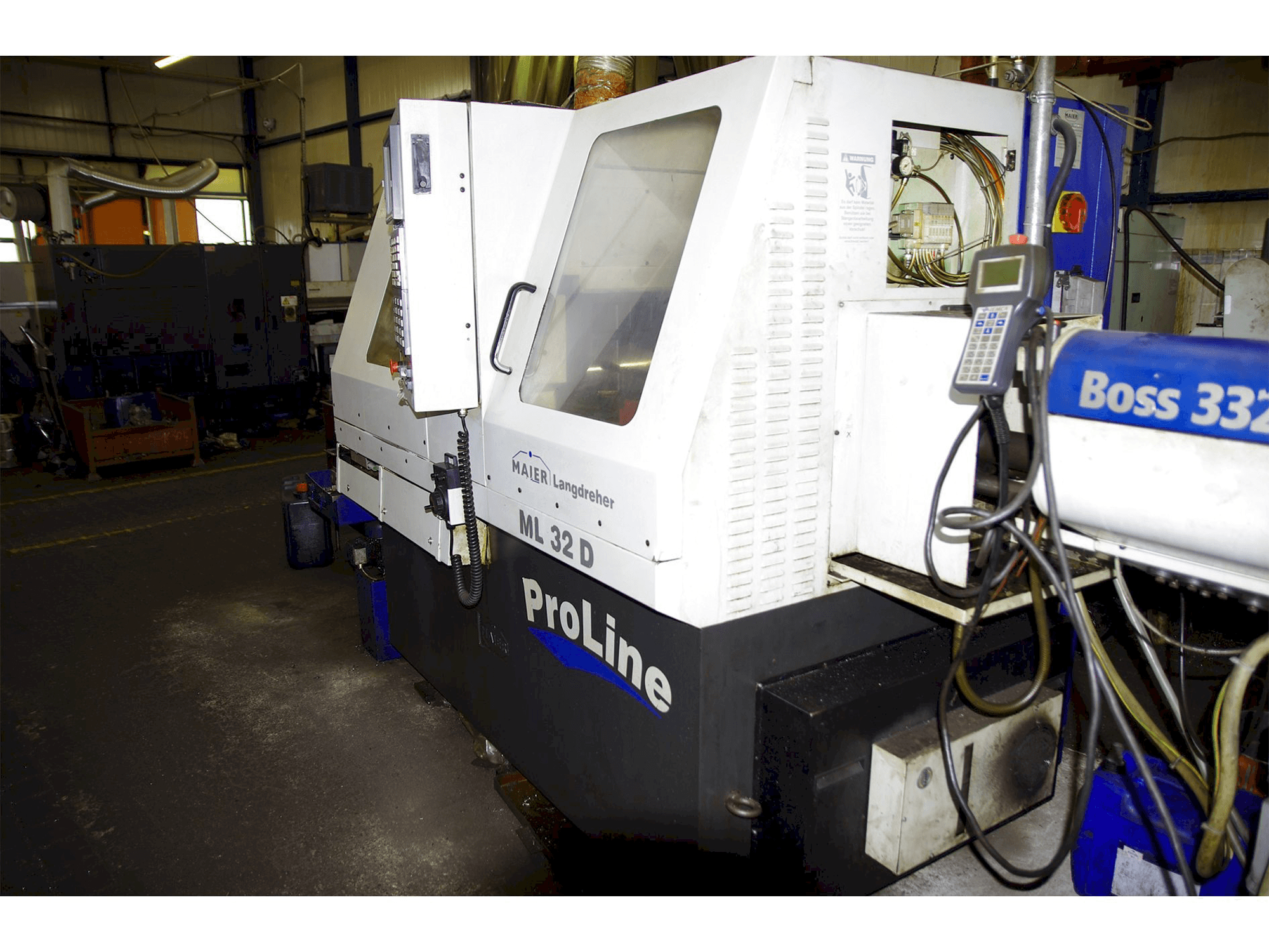 Vooraanzicht van Maier ML32D machine