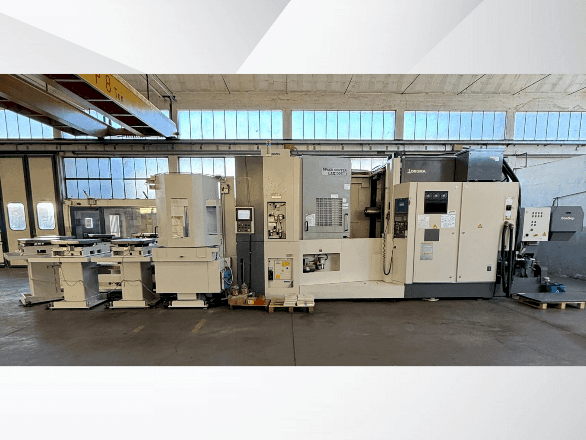 Vooraanzicht van Okuma SPACE CENTER MA-600HB machine