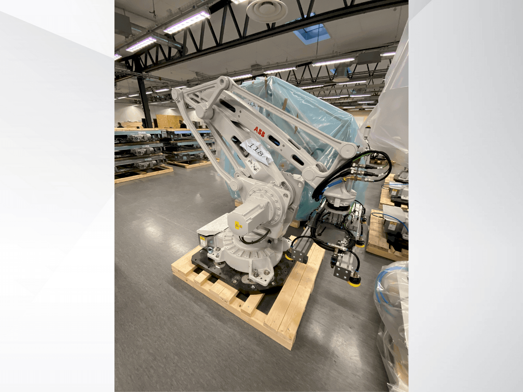 Vooraanzicht van ABB IRB 460-110/2.4 machine