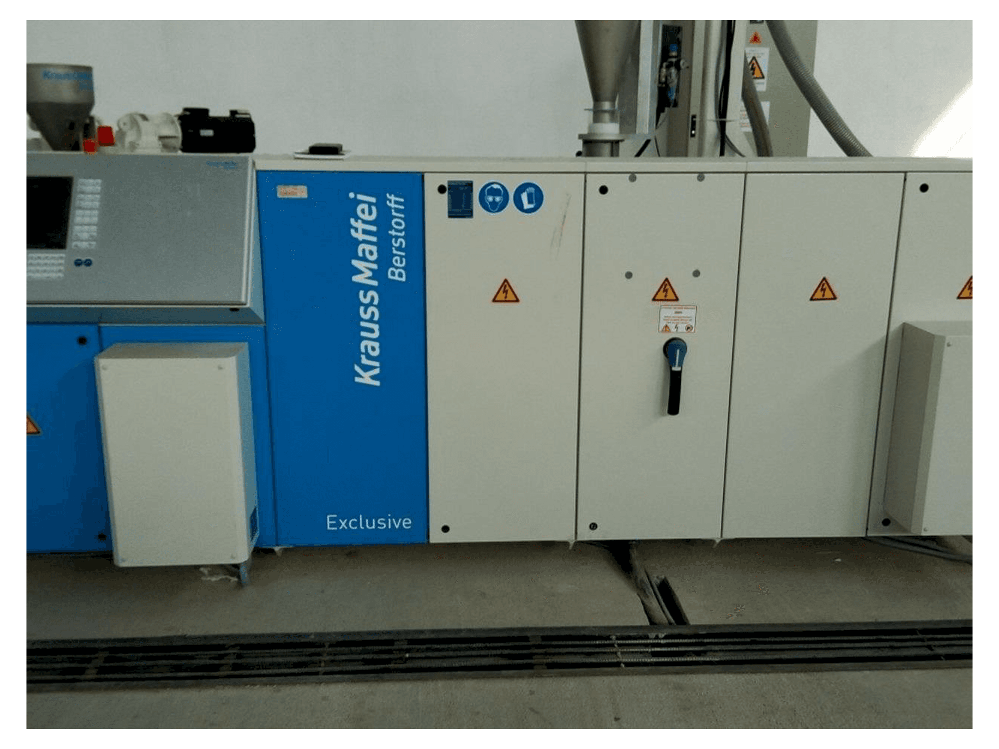 Vooraanzicht van Krauss Maffei KME 60-36 B/R machine