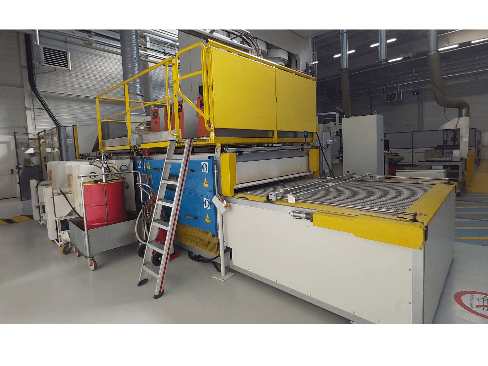 Vooraanzicht van CANNON PRE PREG OVEN machine