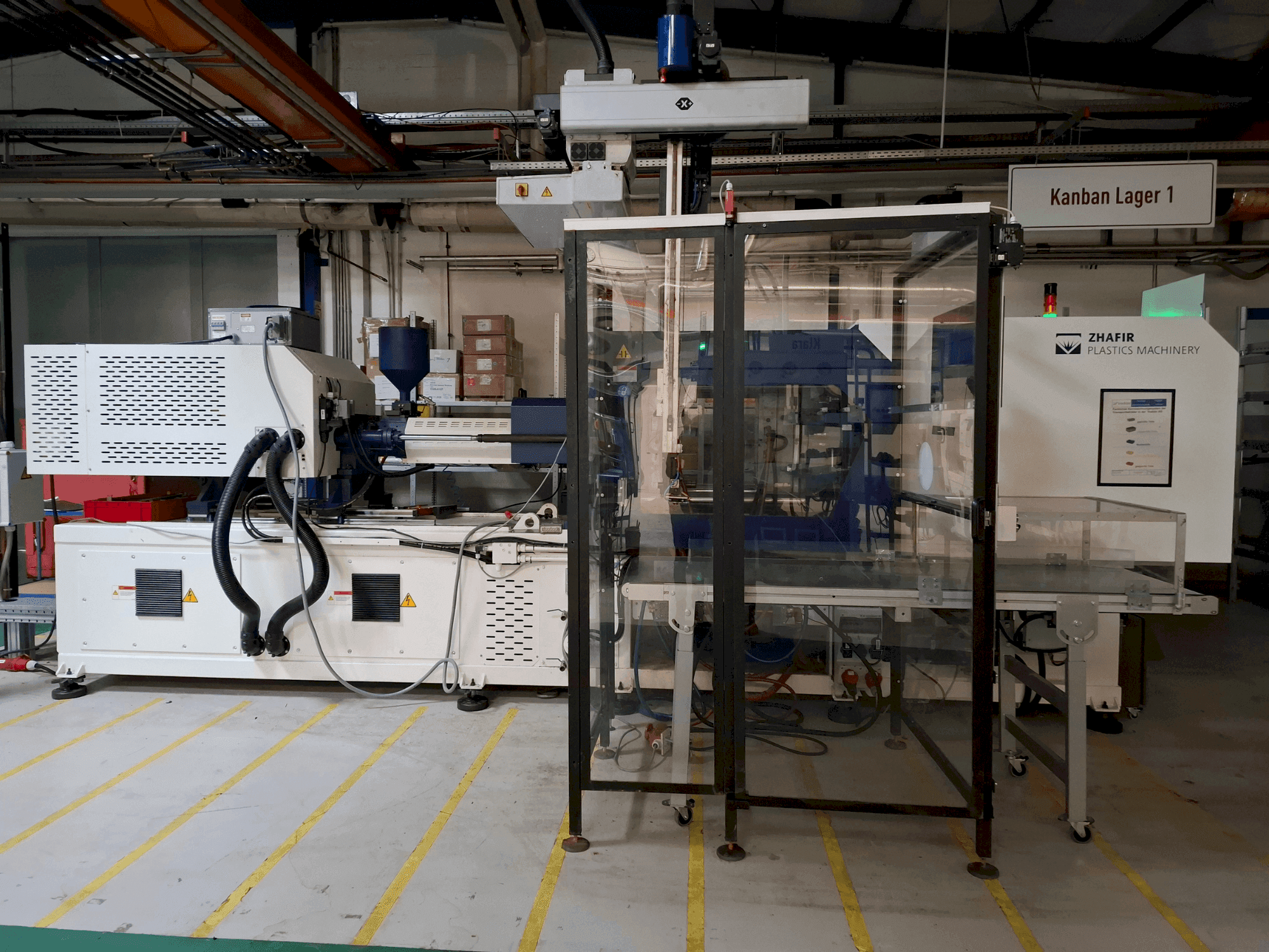 Zijaanzicht van HAITIAN ZHAFIR ZERES ZE1900 machine