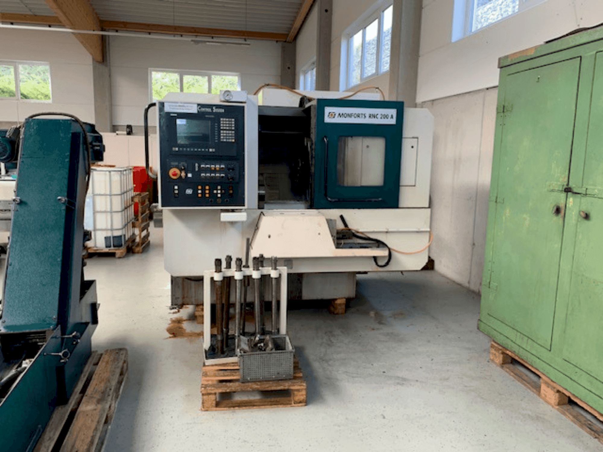 Vooraanzicht van Monforts RNC 200A machine