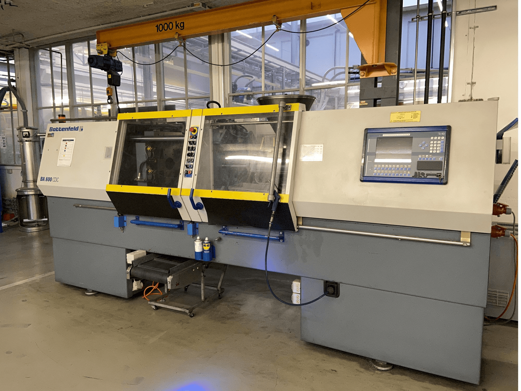 Vooraanzicht van Battenfeld BA 800/125 CDC machine