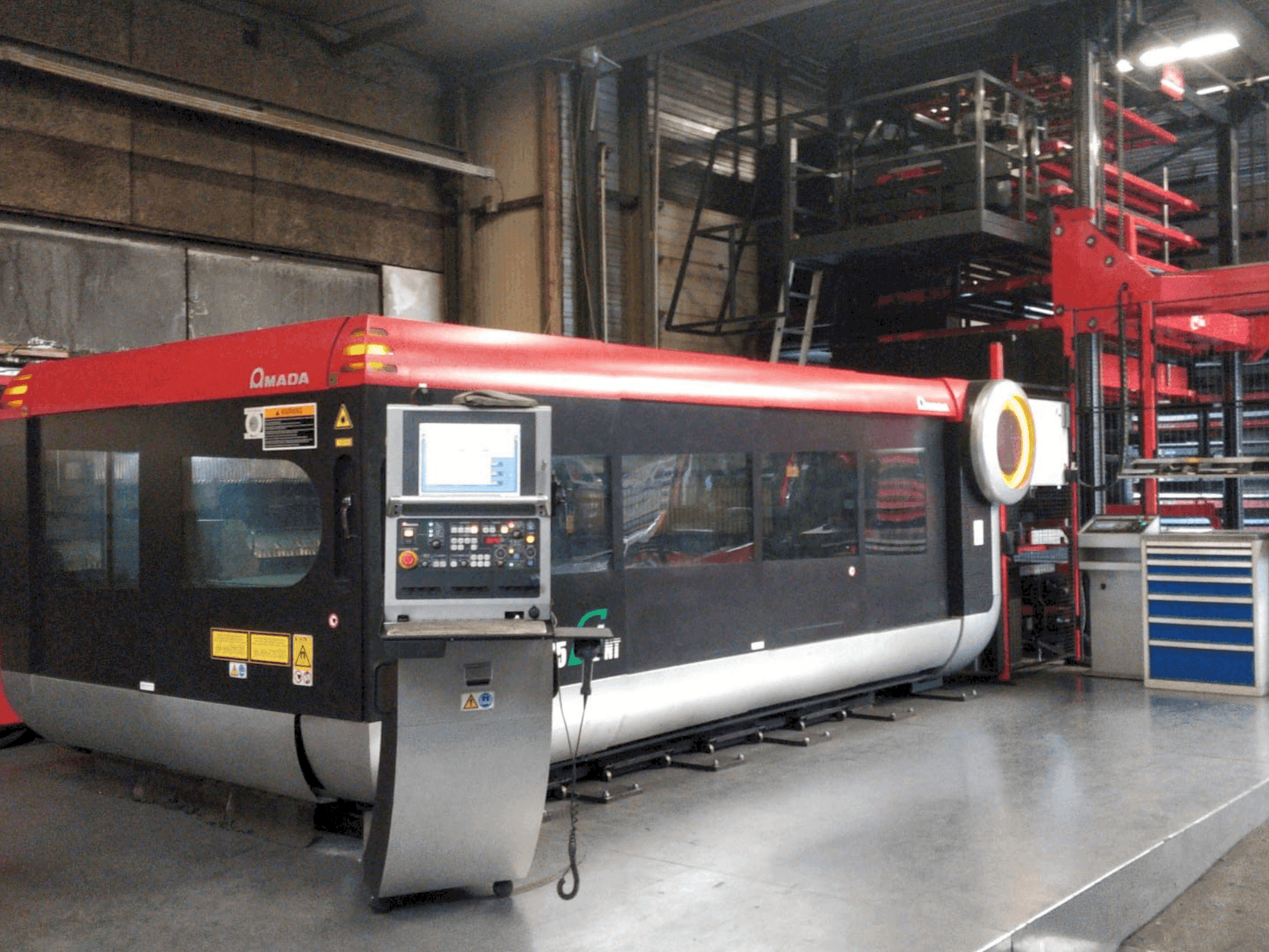 Vooraanzicht van AMADA LC-3015F1NT 4kW CO2 machine