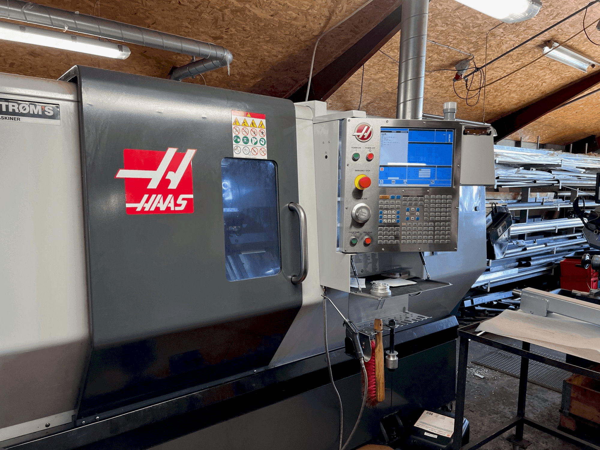 Vooraanzicht van HAAS HAAS ST-30Y machine
