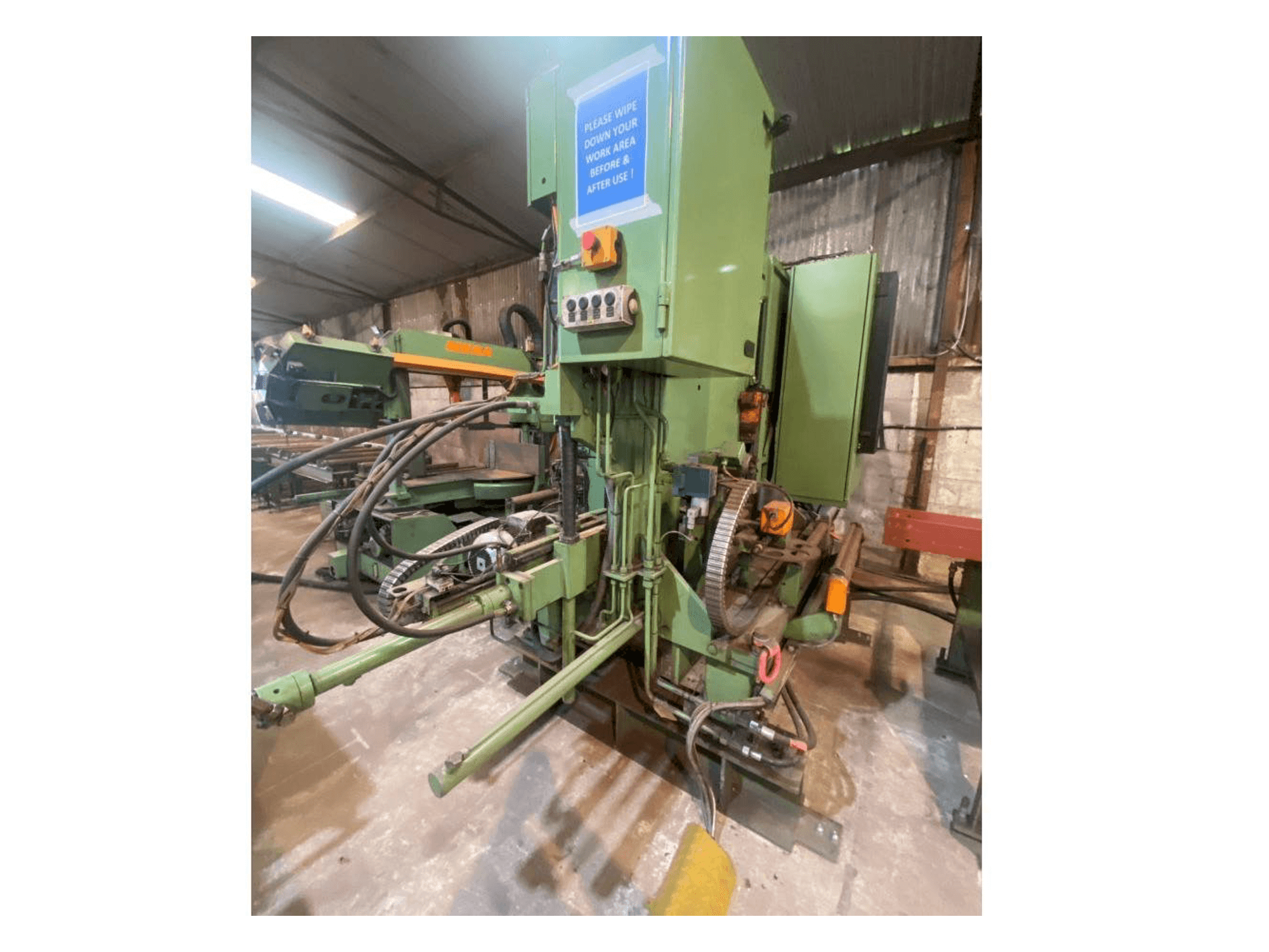 Vooraanzicht van Peddinghaus BDL760/3 with Meba 400DG-700 machine