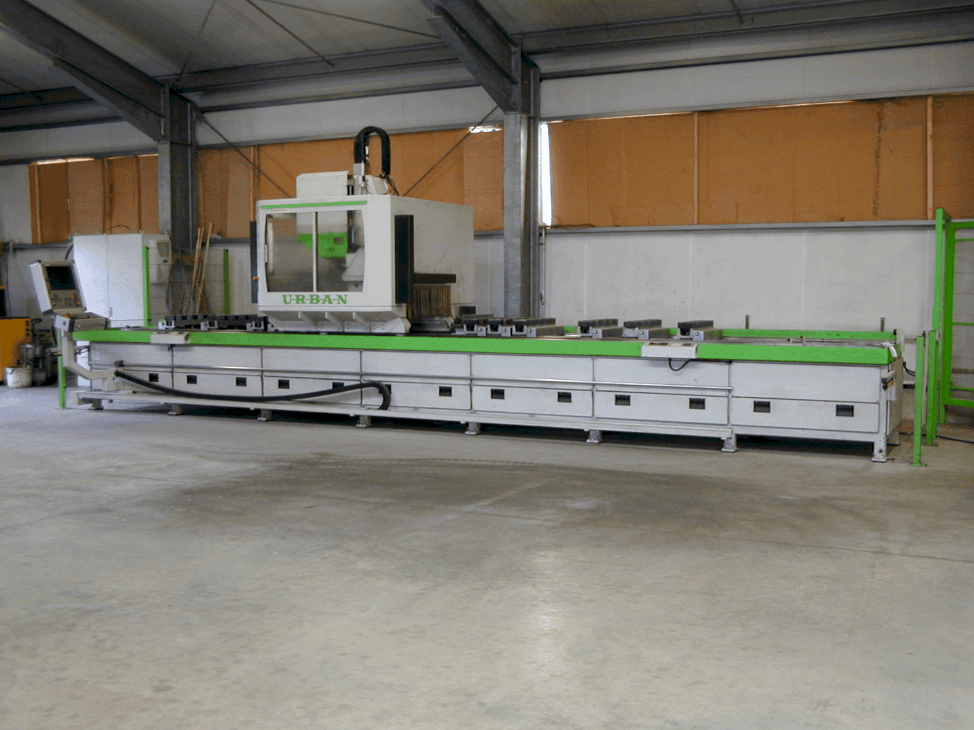 Vooraanzicht van URBAN PF 6500 machine