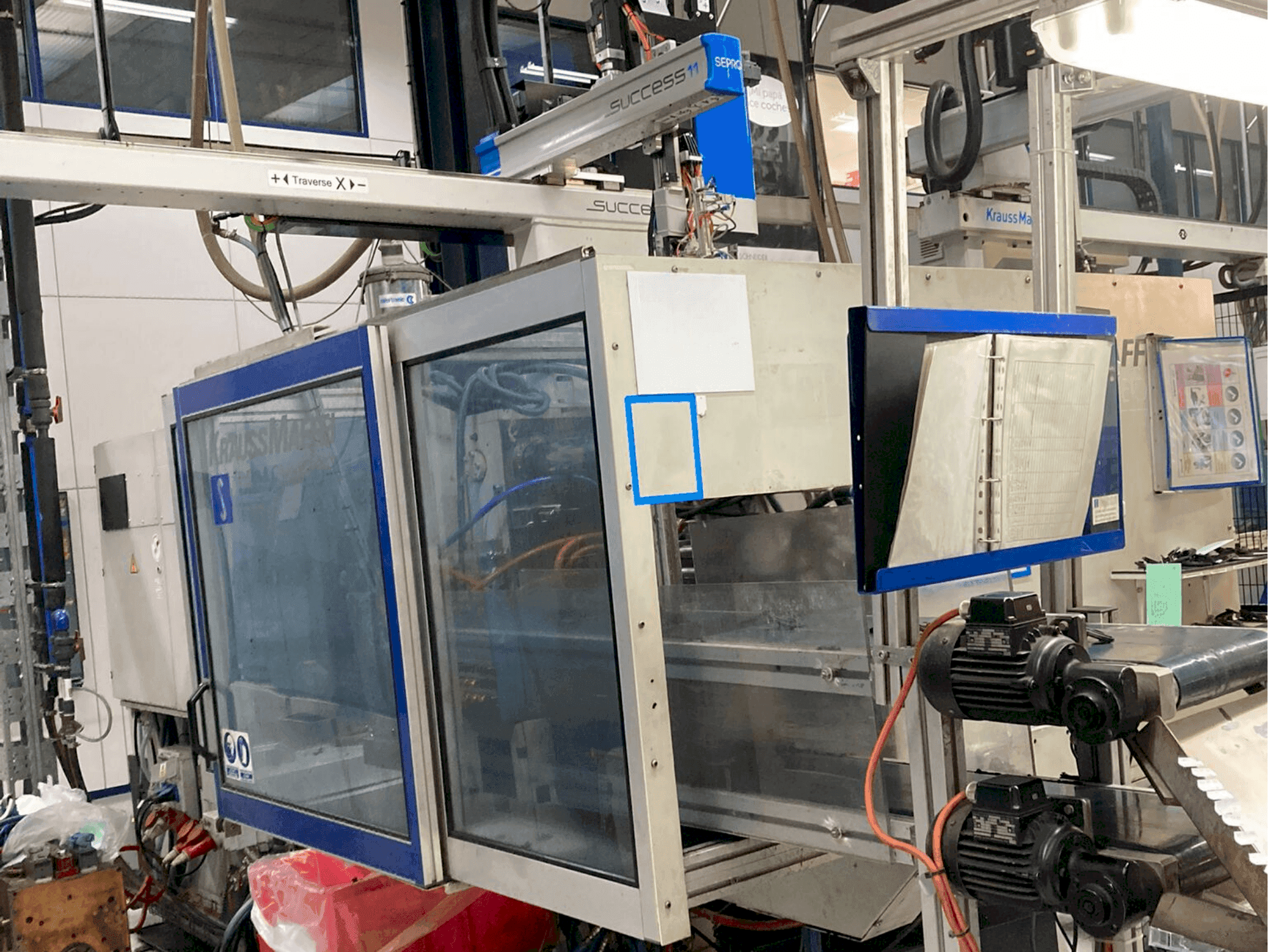 Vooraanzicht van Krauss Maffei 150-700 C2 machine